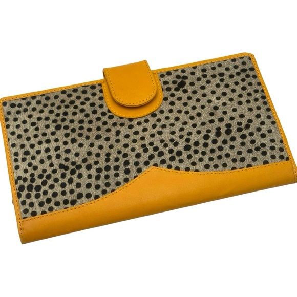 NEW - Yellow and Black LEATHER Animal Print Women's Passport Travel docs wallet - Picture 1 of 10